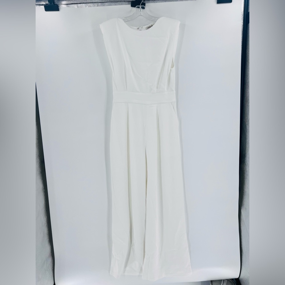 Fehaute white sleeveless jumpsuit new size 6 - Picture 2 of 13